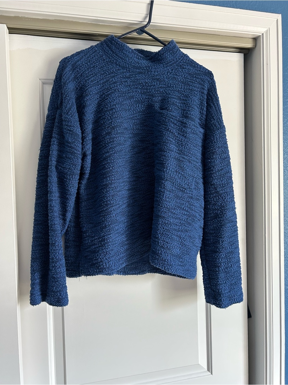 Eddie Bauer Textured Navy Blue Mock-Neck Pullover Sweater